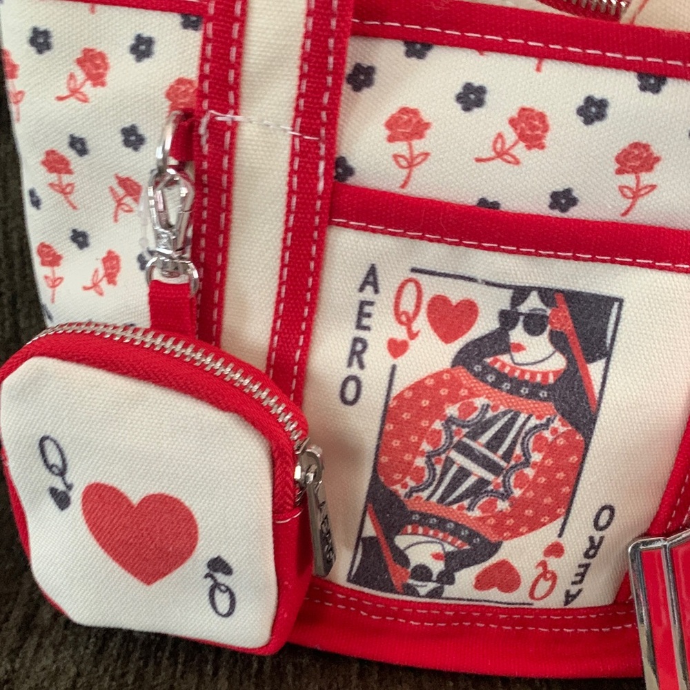 🆕- EXCLUSIVE! Aeropostale Red and Cream Queen Of Hearts Mini  Tote - Picture 6 of 15